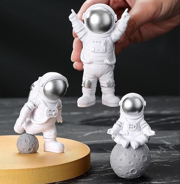 Astronautas Boneco Decorativo - My Store